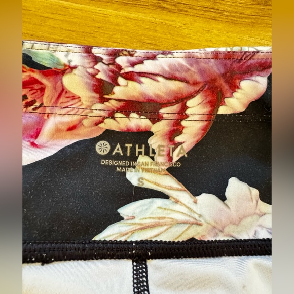 athleta • floral yoga leggings w/pockets • small - Picture 2 of 7